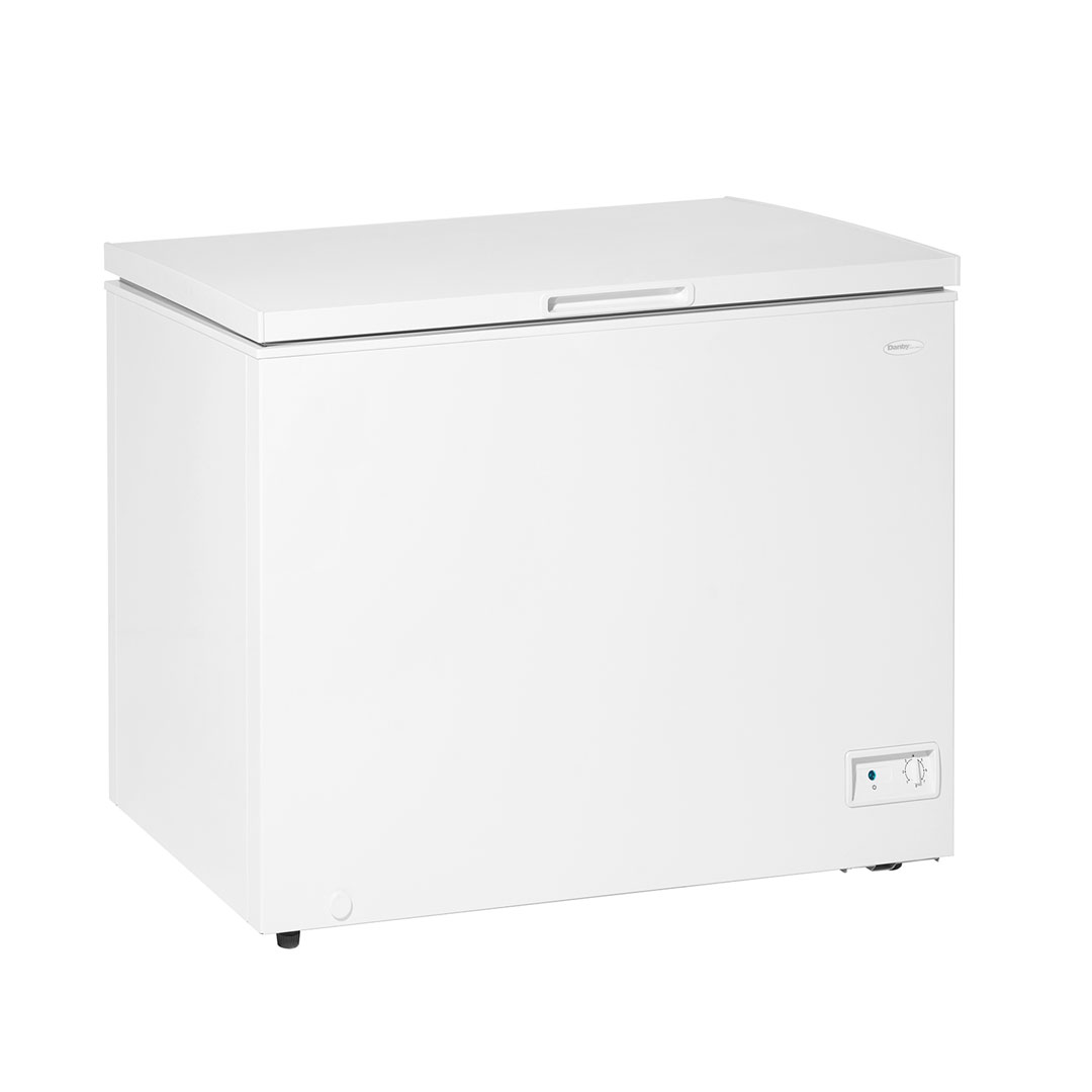 Danby 10.0 cu. ft. Square Model Chest Freezer in White 2 Danby DCF100A6WM 10.0 cu ft chest freezer right side view with white exterior and flat lid