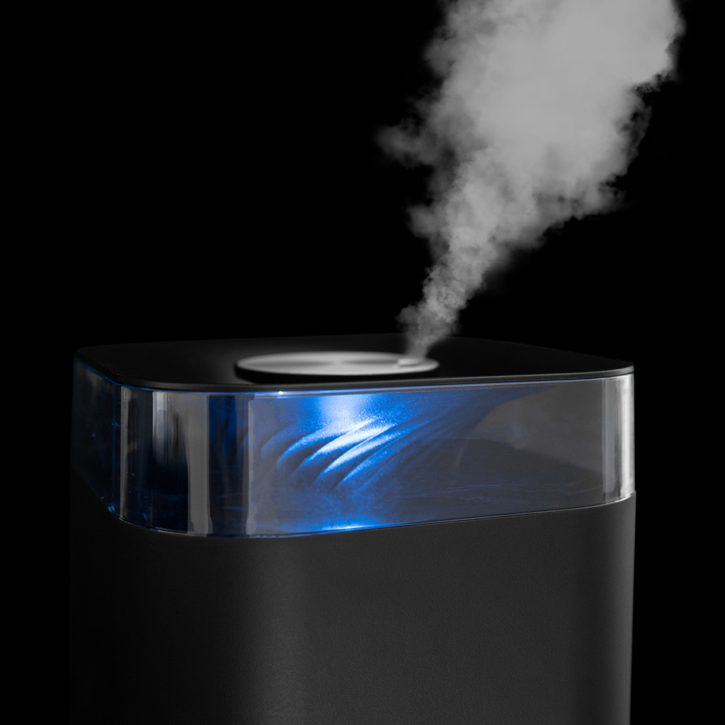 Danby appliances 5L ultrasonic top fill humidifier black DBHR13211BDD1 top view showing mist output with blue internal light inside water tank