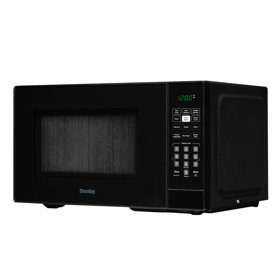 Danby DBMW0921BBB micro-ondes de comptoir 0,9 pi3 vue latérale gauche avec finition noire et design compact