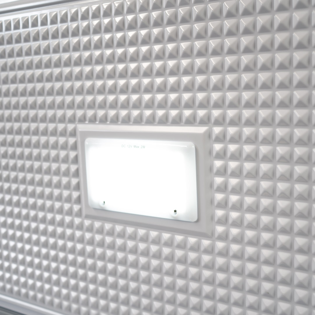 Danby dcf145a3wdb light