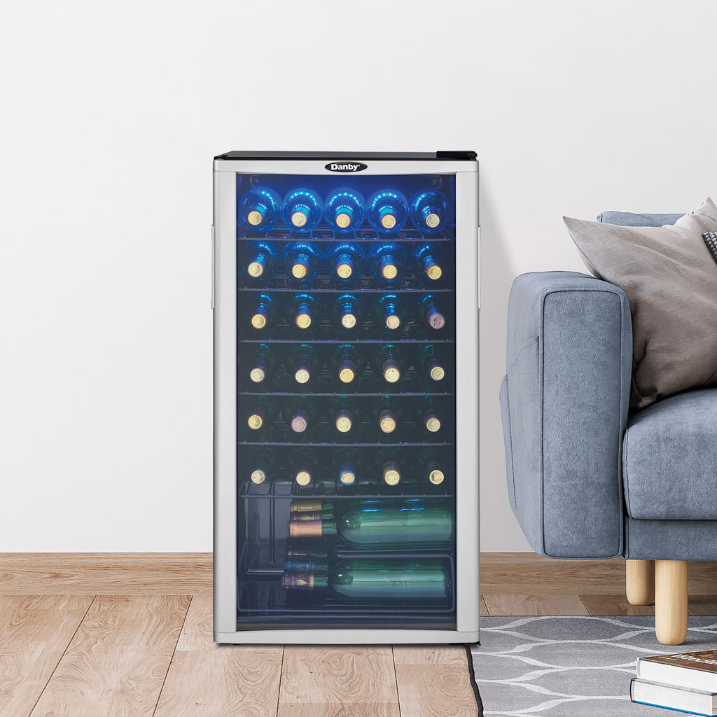 Danby 36 Bottle Free-Standing Wine Cooler in Platinum 5 Danby dwc350blp insetting 2