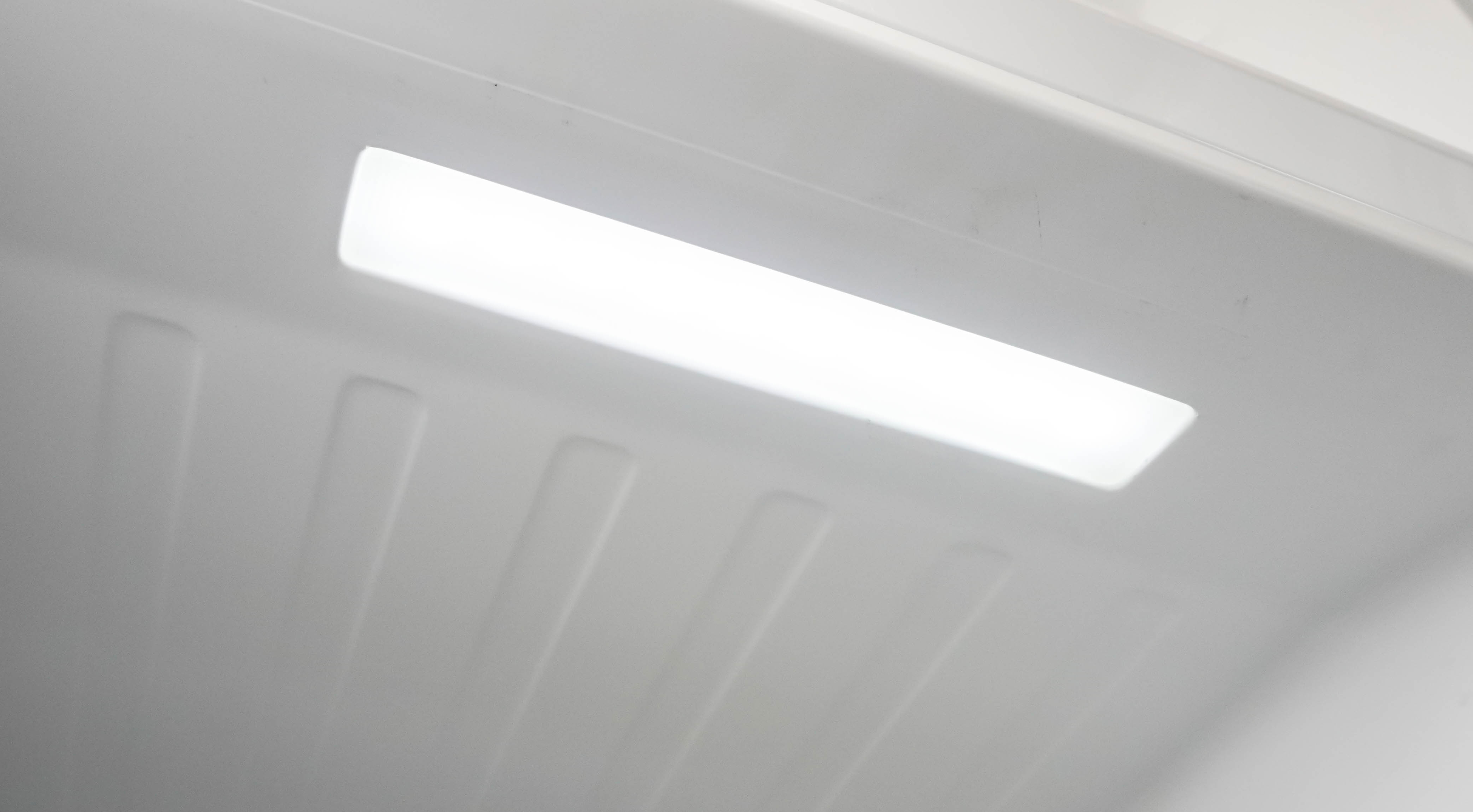 Danby DFF101E1WDB Detail Light