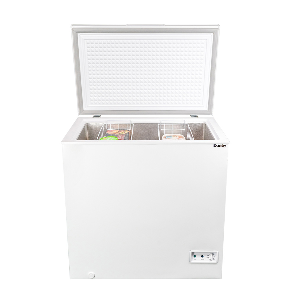Danby dcf070a5wcdb front top propped2