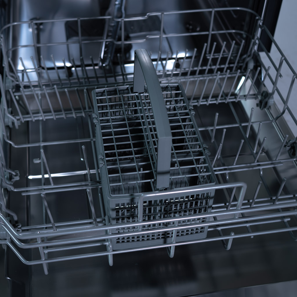 24" Built-in Dishwasher - 12 Place Settings 11 Danby ddw2404ebbb details1