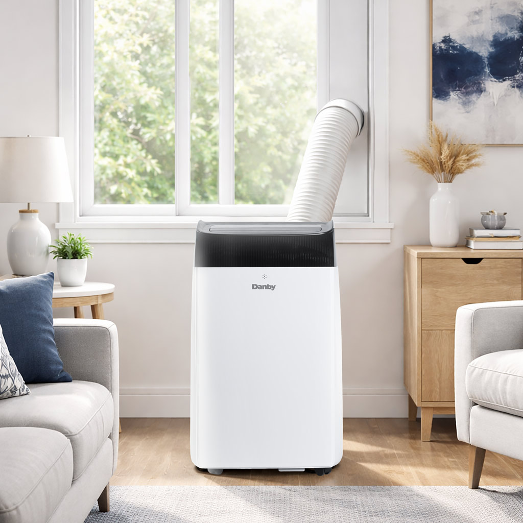 Danby 14,000 BTU Portable Air Conditioner in White 5 Danby dpa100e2wdb insetting 2