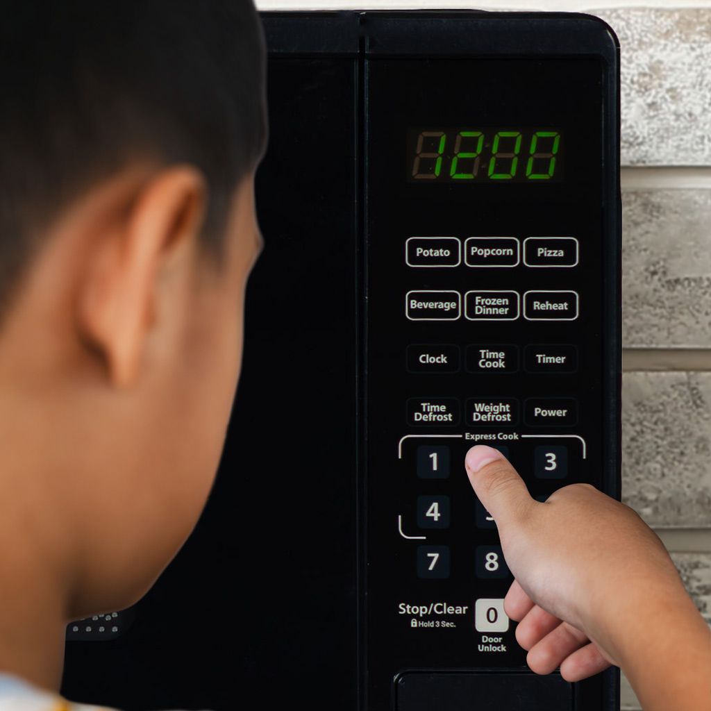 Danby DMW091A1B 0.9 cu ft countertop microwave child lock control panel detail feature graphic