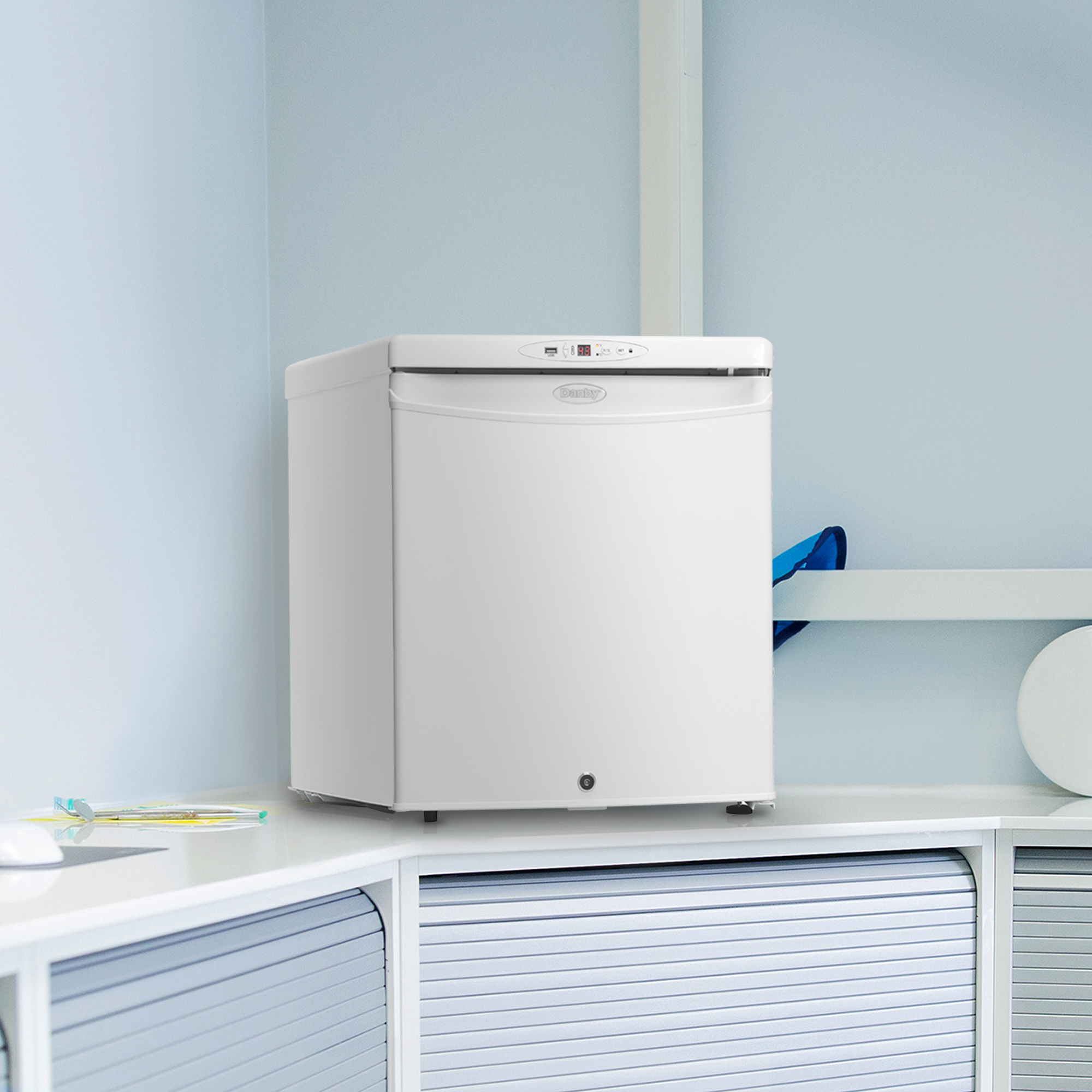 Danby Health 1.6 cu. ft. Medical Fridge in White 4 Danby DH016A1W 1 No.Dimensions