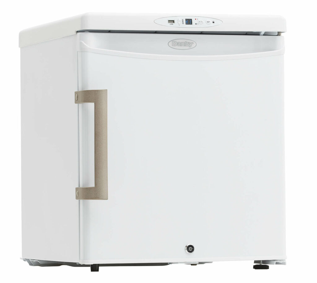 Danby Health 1.6 cu. ft. Medical Fridge in White 2 Danby DH016A1W for setting2 Handle