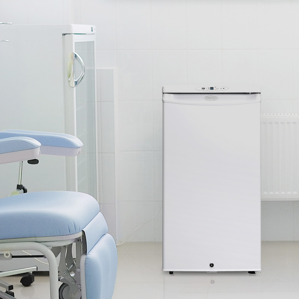 Danby Health 3.2 cu. ft. Medical Fridge in White 5 Danby dh032a1w 1 insetting 1
